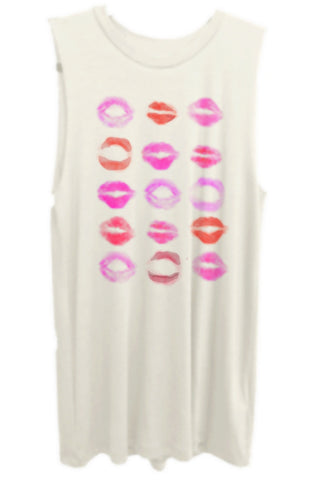 Muah Muscle Pink and Red Lips off white muscle tee